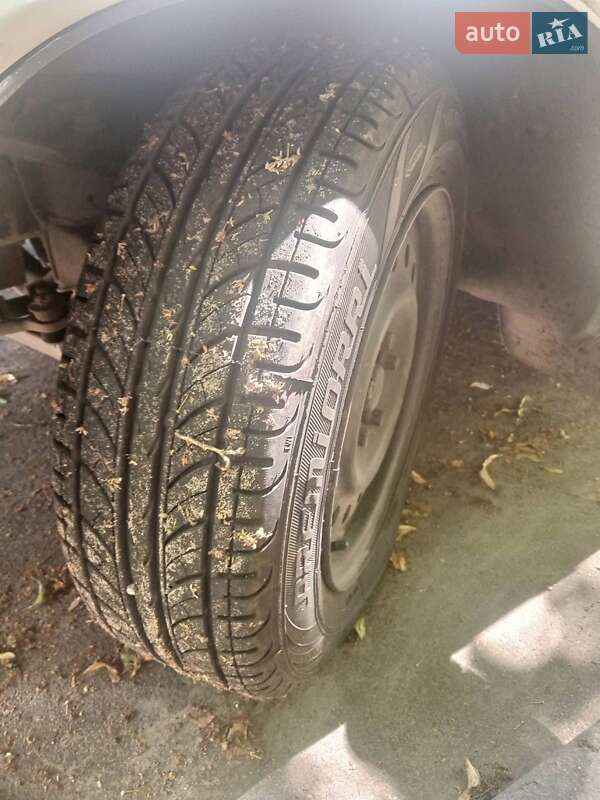 Седан ГАЗ 3110 Волга 2001 в Сумах