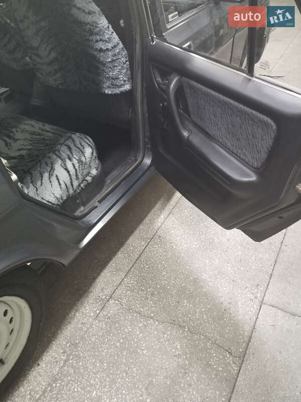 Седан ГАЗ 3110 Волга 2003 в Южному фото 14 Седан ГАЗ 3110 Волга 2003 в Южному