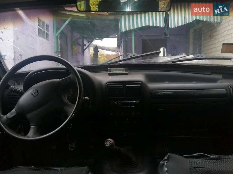 Седан ГАЗ 3110 Волга 2000 в Бабаях