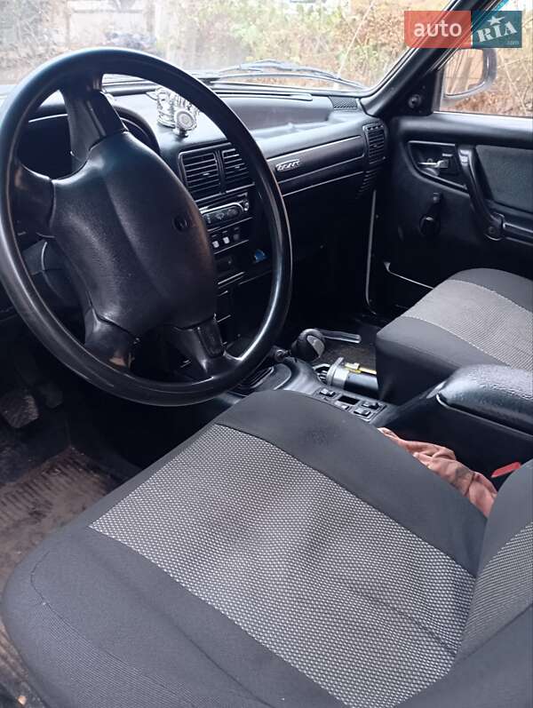 Седан ГАЗ 3110 Волга 1998 в Змиеве фото 5 Седан ГАЗ 3110 Волга 1998 в Змиеве