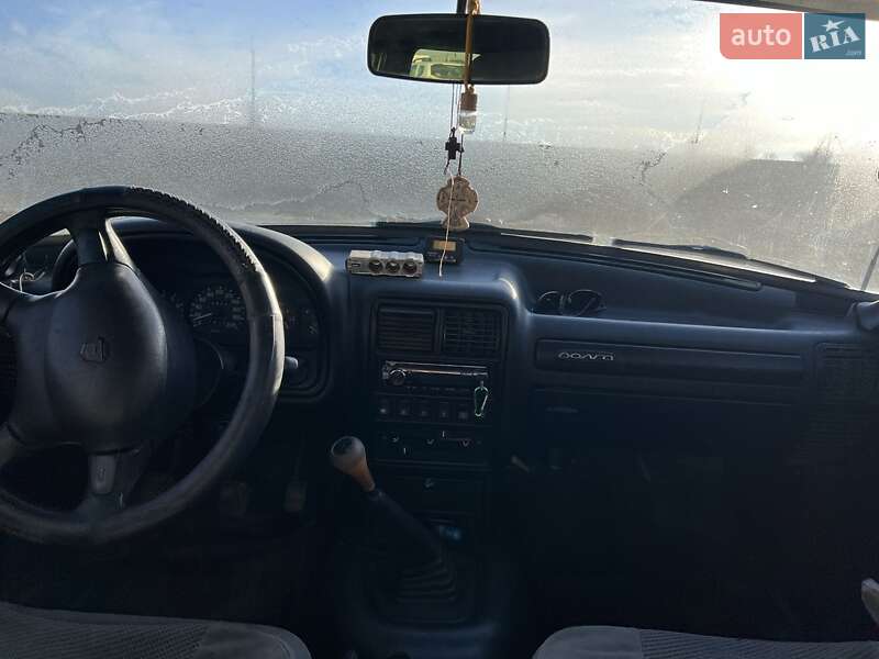 Седан ГАЗ 3110 Волга 2002 в Городенці