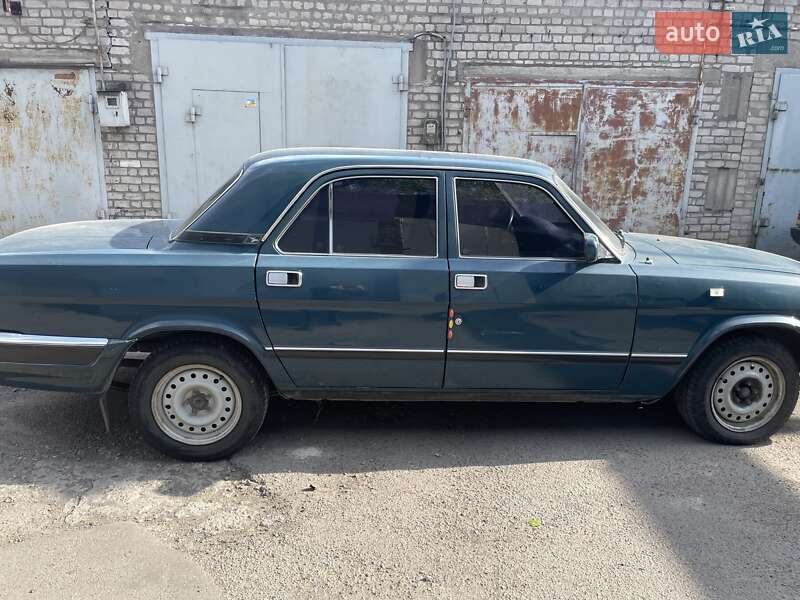 Седан ГАЗ 3110 Волга 2001 в Каменском