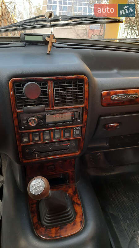 Седан ГАЗ 3110 Волга 2001 в Олевську