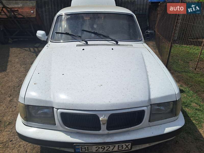 Седан ГАЗ 3110 Волга 2000 в 