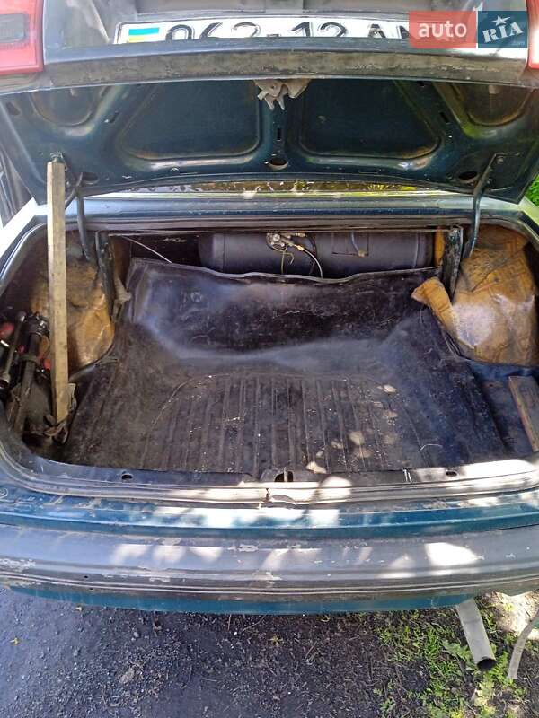 Седан ГАЗ 3110 Волга 1999 в Першотравенске