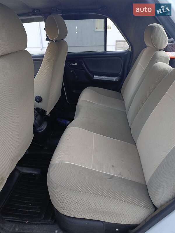 Седан ГАЗ 3110 Волга 2000 в Тернополі