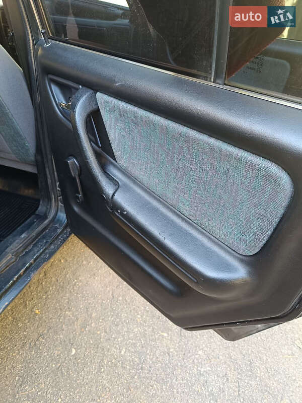 Седан ГАЗ 3110 Волга 2003 в Желтых Водах фото 10 Седан ГАЗ 3110 Волга 2003 в Желтых Водах