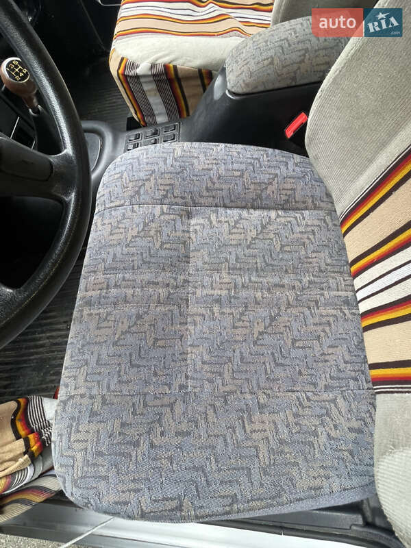 Седан ГАЗ 3110 Волга 2003 в Киеве фото 22 Седан ГАЗ 3110 Волга 2003 в Киеве