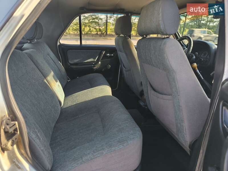 Седан ГАЗ 3110 Волга 2003 в Запоріжжі фото 13 Седан ГАЗ 3110 Волга 2003 в Запоріжжі