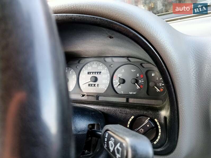 Седан ГАЗ 3110 Волга 2000 в Кривом Роге