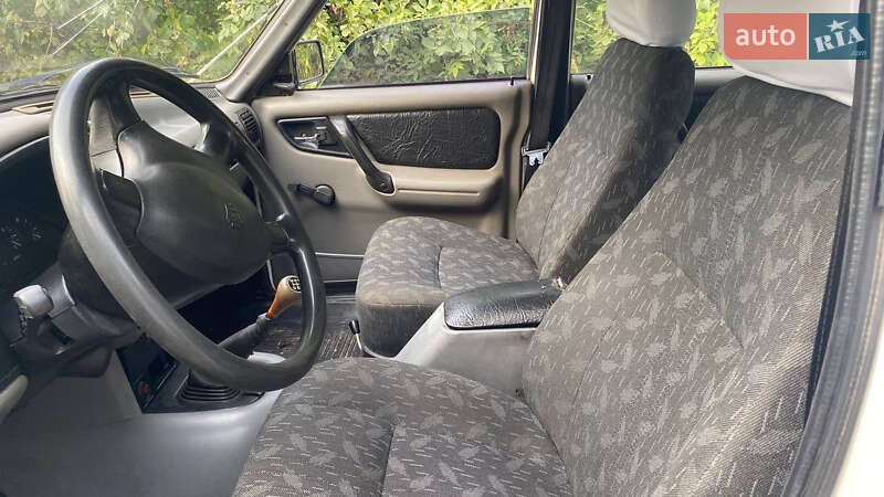 Седан ГАЗ 3110 Волга 2000 в Александрие