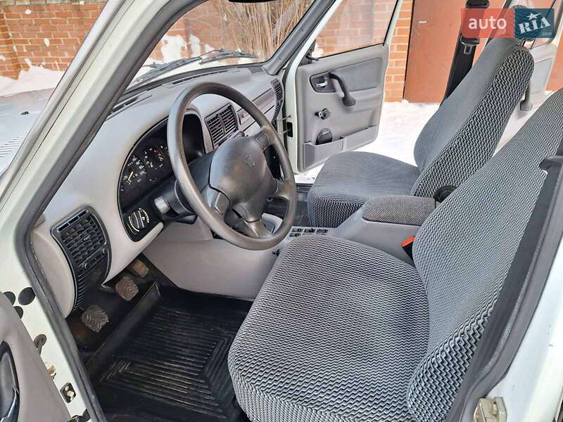 Седан ГАЗ 3110 Волга 2000 в Ізюмі