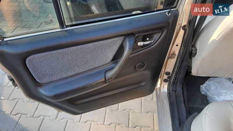 Седан ГАЗ 31105 Волга 2005 в Тарутиному