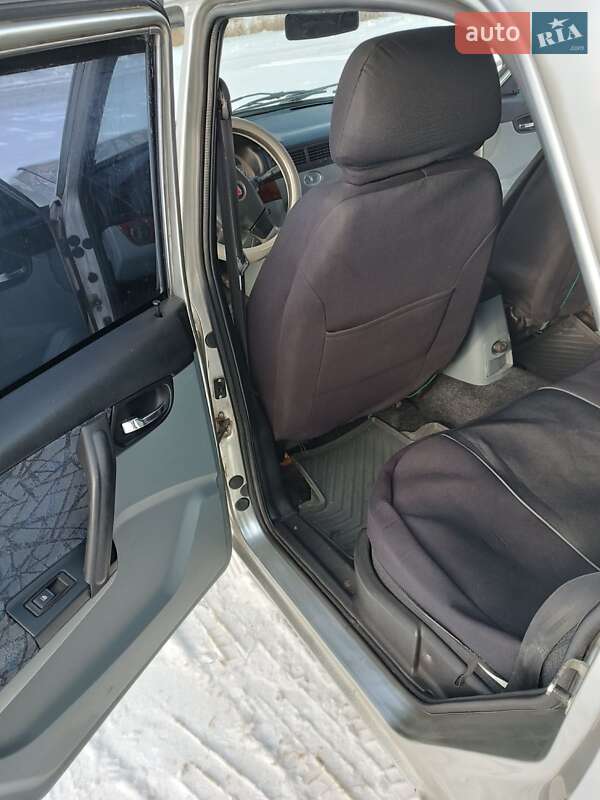 Седан ГАЗ 31105 Волга 2008 в Славуті фото 14 Седан ГАЗ 31105 Волга 2008 в Славуті