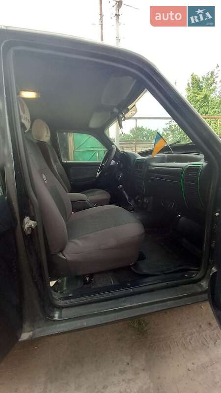 Седан ГАЗ 31105 Волга 2006 в Херсоні