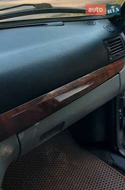 Седан ГАЗ 31105 Волга 2007 в Сокале