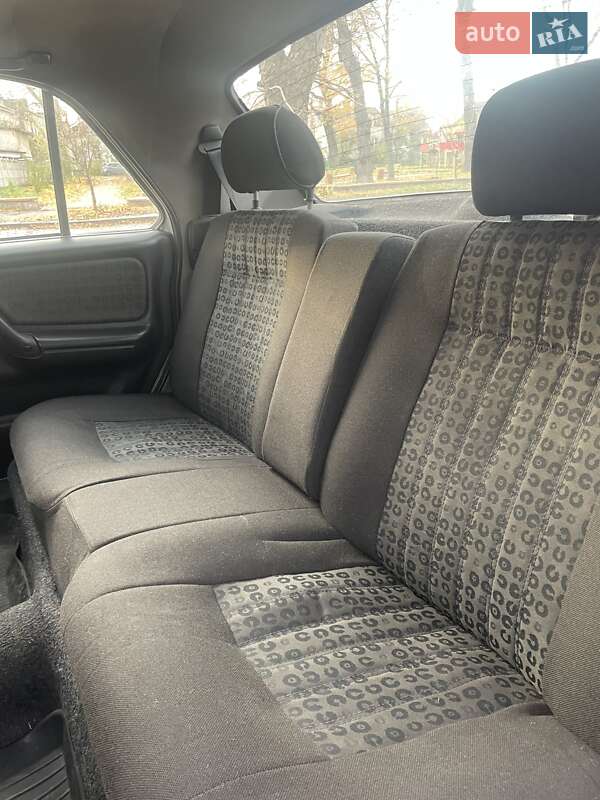 Седан ГАЗ 31105 Волга 2007 в Дубно