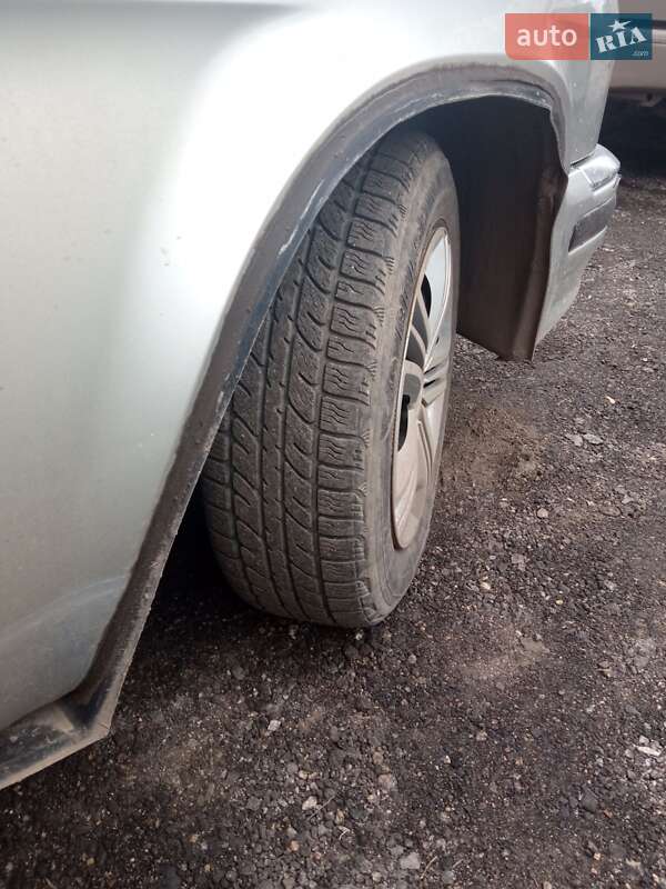 Седан ГАЗ 31105 Волга 2006 в Кривом Роге