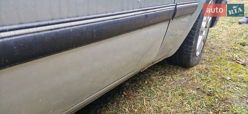 Седан ГАЗ 31105 Волга 2005 в Києві