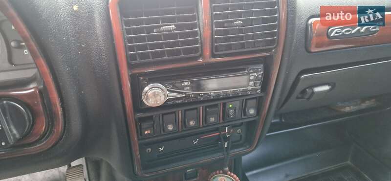 Седан ГАЗ 31105 Волга 2005 в Києві