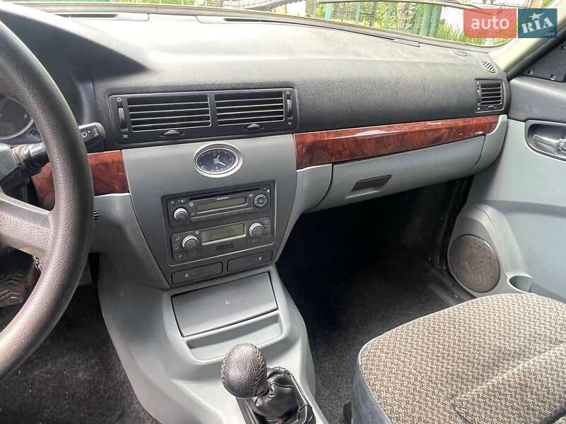 Седан ГАЗ 31105 Волга 2007 в Красилове