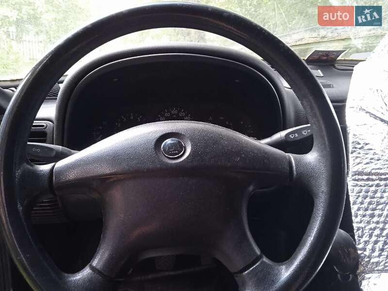 Седан ГАЗ 31105 Волга 2006 в Сумах