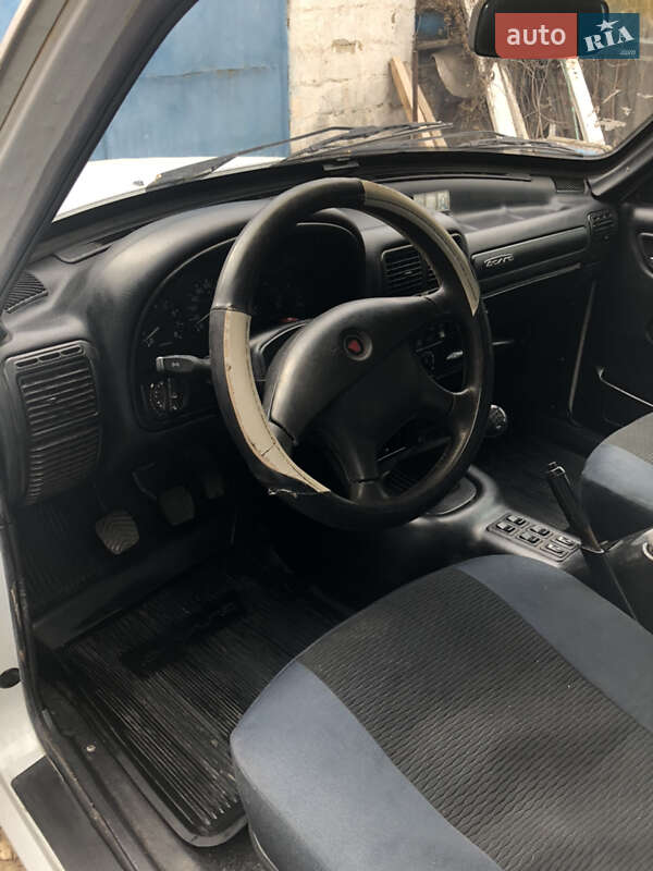 Седан ГАЗ 31105 Волга 2008 в Кривом Роге