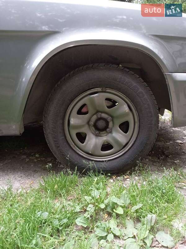 Седан ГАЗ 31105 Волга 2006 в Києві