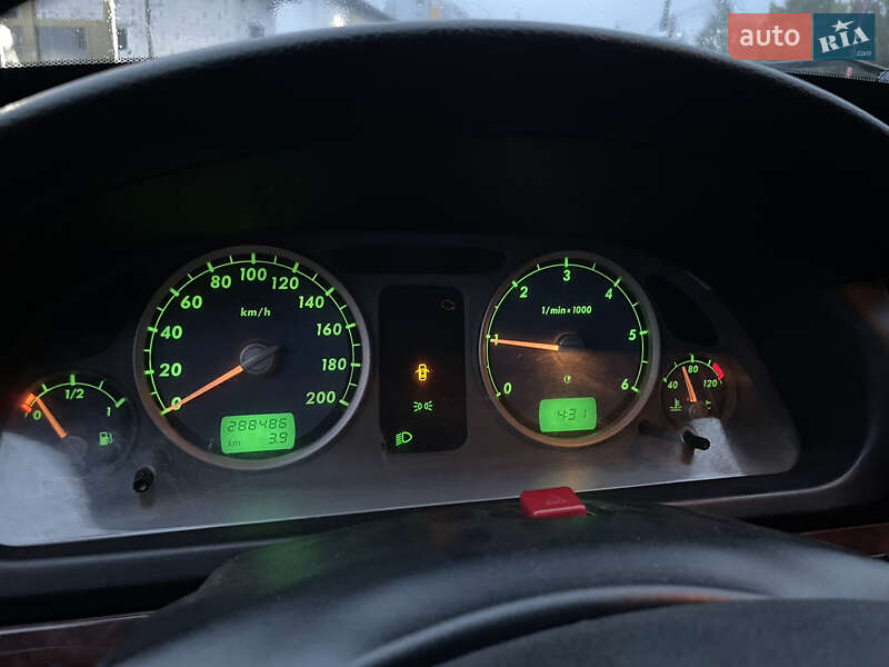 Седан ГАЗ 31105 Волга 2008 в Вінниці