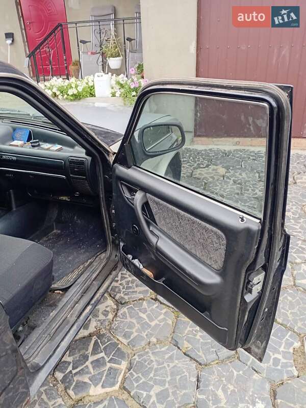 Седан ГАЗ 31105 Волга 2005 в Луцьку