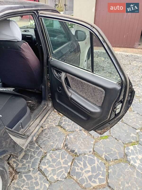 Седан ГАЗ 31105 Волга 2005 в Луцьку