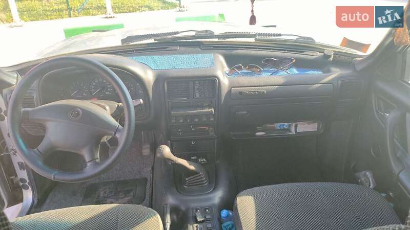 Седан ГАЗ 31105 Волга 2004 в Александрие фото 4 Седан ГАЗ 31105 Волга 2004 в Александрие