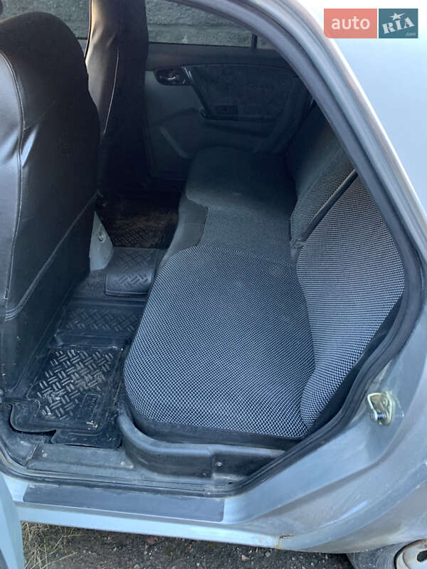 Седан ГАЗ 31105 Волга 2008 в Черняхове