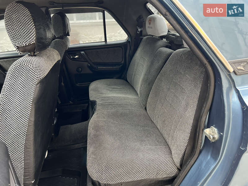 Седан ГАЗ 31105 Волга 2005 в Гусятине