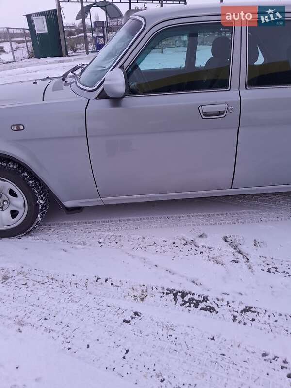 Седан ГАЗ 31105 Волга 2004 в Новому Бузі