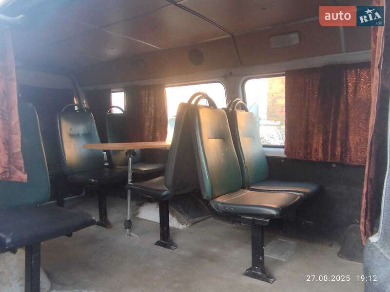 Микроавтобус ГАЗ 32213 Газель 2002 в Киеве
