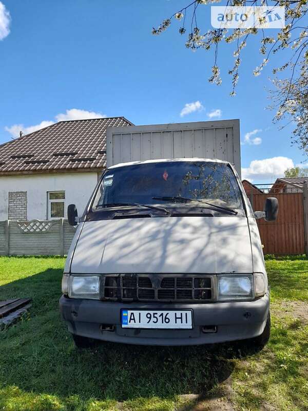 Грузовой фургон ГАЗ 3302 Газель 2000 в Шостке