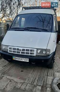 Грузовой фургон ГАЗ 3302 Газель 2001 в 