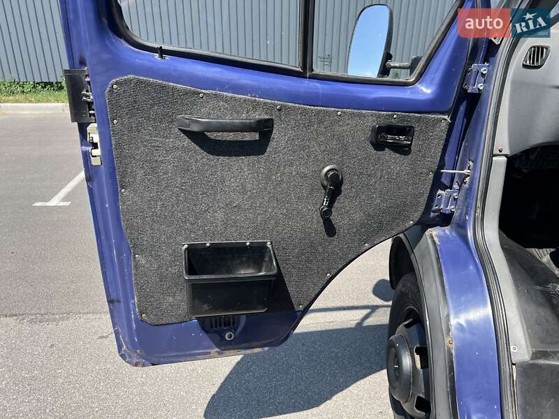 Грузовой фургон ГАЗ 3302 Газель 1997 в Богуславе