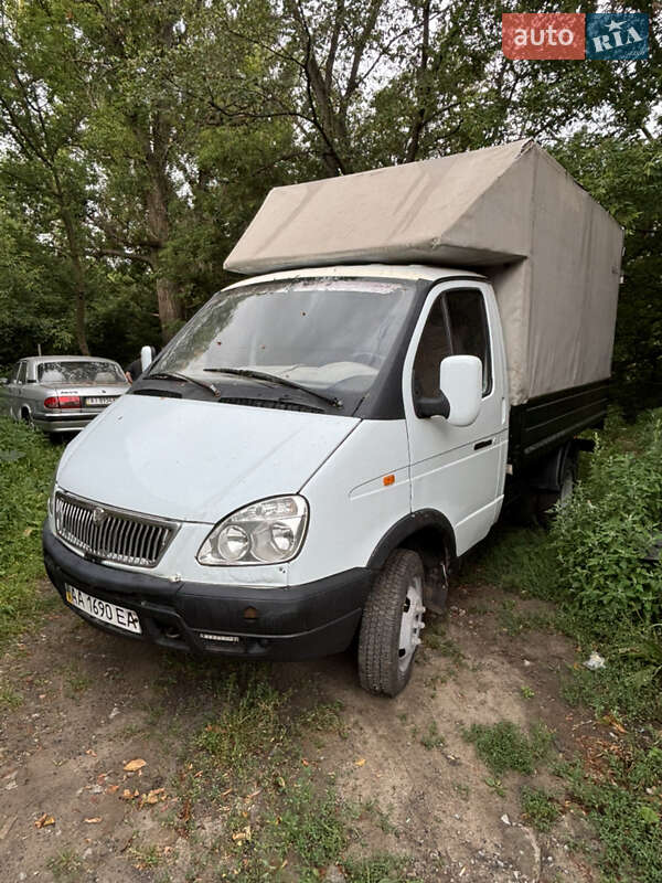 Грузовой фургон ГАЗ 3302 Газель 2005 в 
