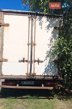 Грузовой фургон ГАЗ 3302 Газель 2005 в 