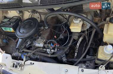 Грузовой фургон ГАЗ 3302 Газель 2000 в 