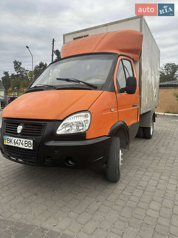 Вантажний фургон ГАЗ 3302 Газель 2004 в Сарнах