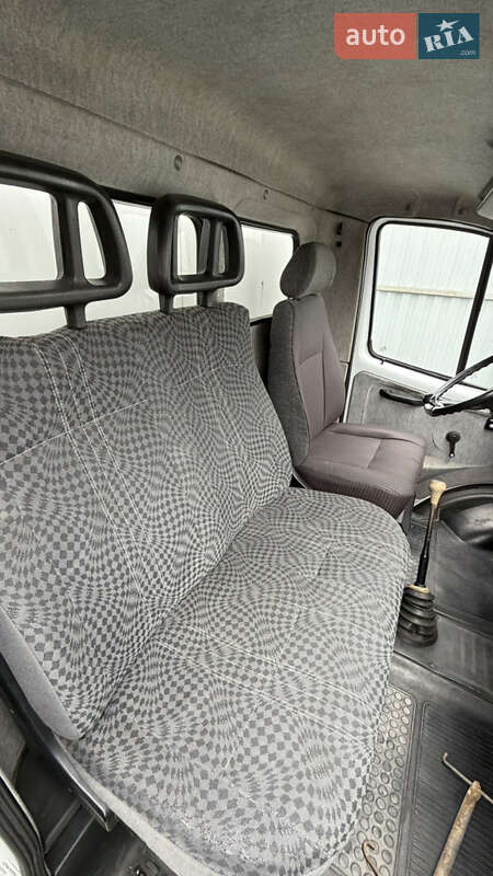 Вантажопасажирський фургон ГАЗ 3302 Газель 2004 в Чернівцях фото 6 Вантажопасажирський фургон ГАЗ 3302 Газель 2004 в Чернівцях