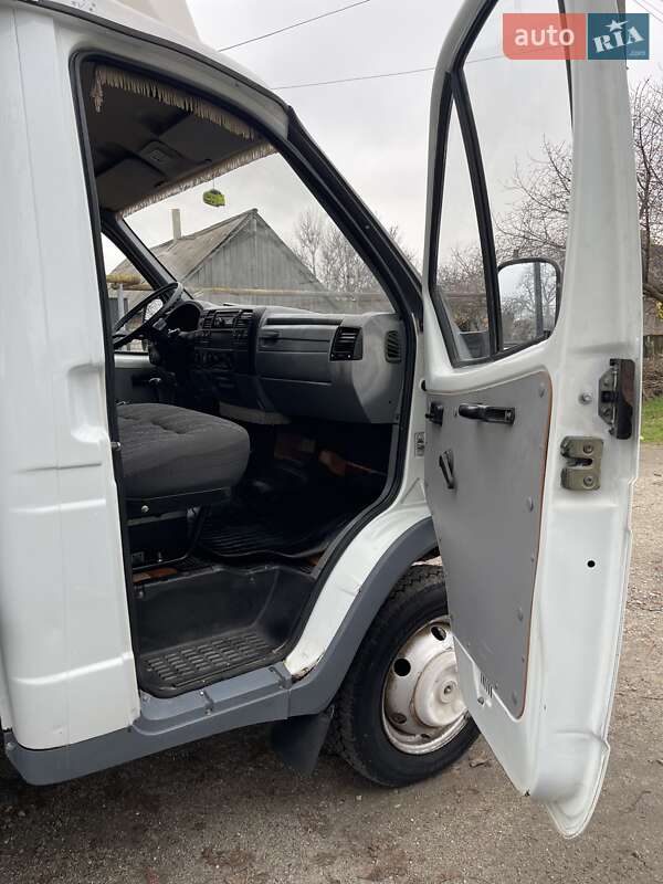 Вантажний фургон ГАЗ 3302 Газель 2010 в Запоріжжі