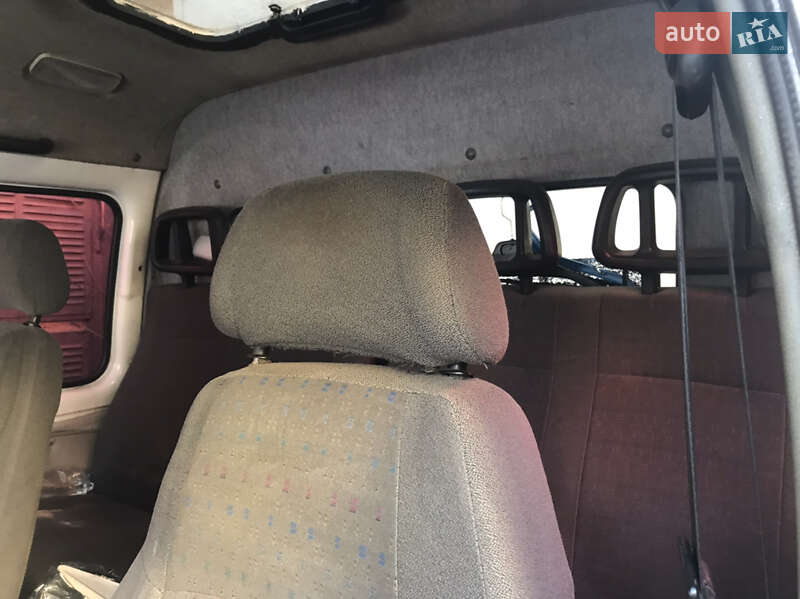 Вантажний фургон ГАЗ 3302 Газель 2008 в Києві фото 5 Вантажний фургон ГАЗ 3302 Газель 2008 в Києві