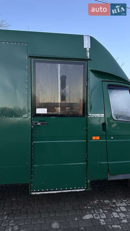 Вантажний фургон ГАЗ 3302 Газель 2006 в Старокостянтинові фото 5 Вантажний фургон ГАЗ 3302 Газель 2006 в Старокостянтинові