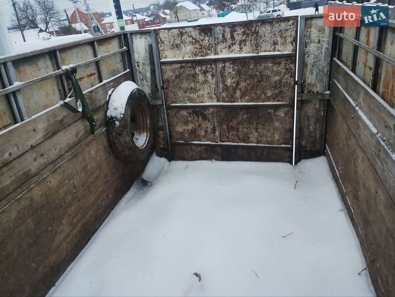 Грузовой фургон ГАЗ 3302 Газель 2003 в Калиновке