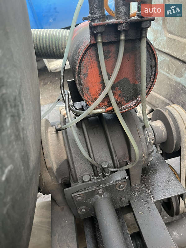 Машина ассенизатор (вакуумная) ГАЗ 3307 1995 в Ровно фото 5 Машина ассенизатор (вакуумная) ГАЗ 3307 1995 в Ровно