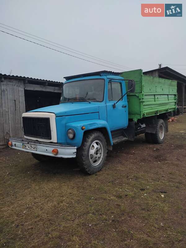 Самосвал ГАЗ 3307 1992 в Дубровице
